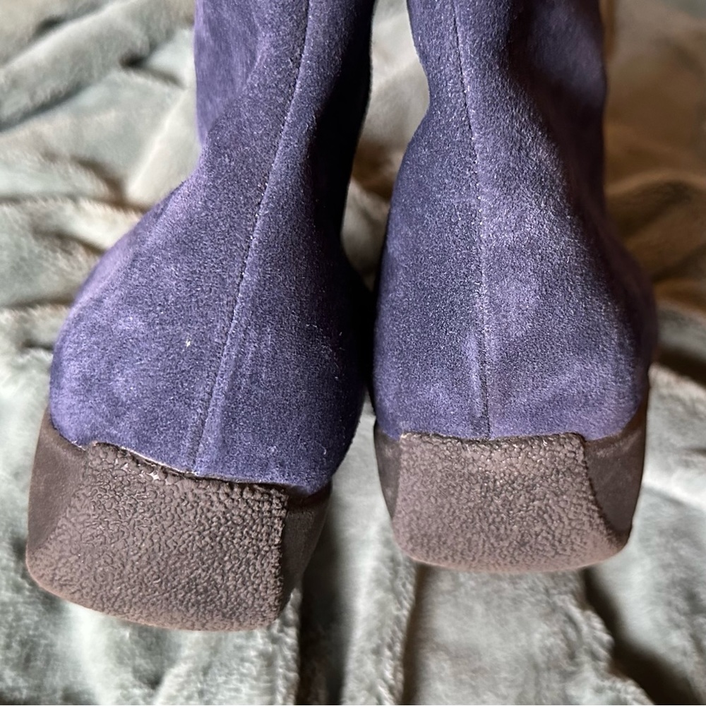 Clarks Blue Suede Booties 9W - Picture 5 of 6